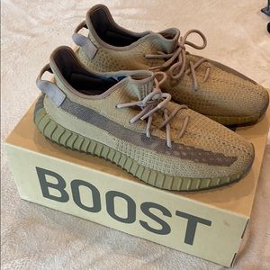 Adidas Yeezy Boost 350 Clay